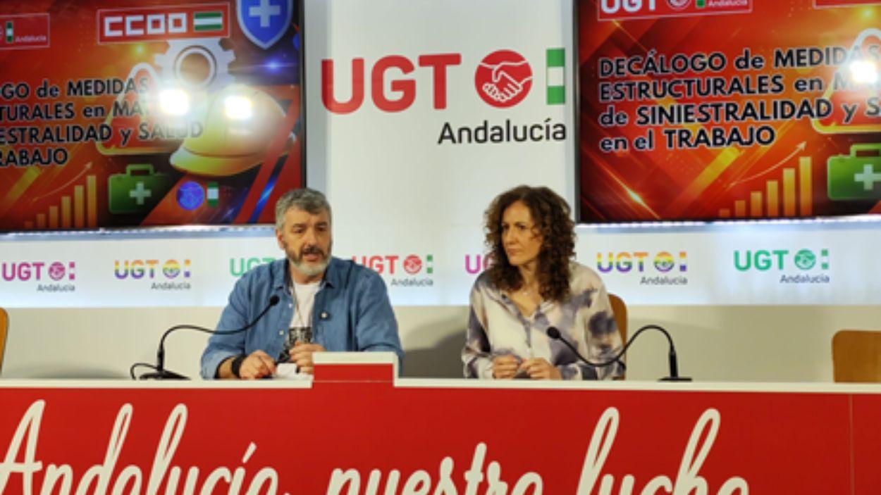 secretario general de UGT Andalucía, Oskar Martín y la secretaria general de CCOO Andalucía, Nuria López