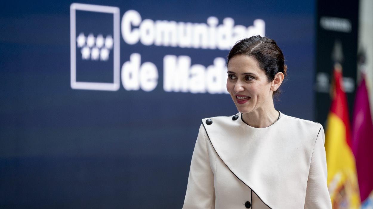 Ayuso insiste en el bulo de la manipulación electoral y evidencia su miedo a perder voto. EP.