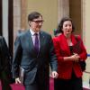 El presidente de la Generalitat de Cataluña, Salvador Illa, y la consellera de Economía, Alícia Romero, llegando al pleno del Parlament de Cataluña, a 18 de marzo de 2026. Lorena Sopêna / EP 