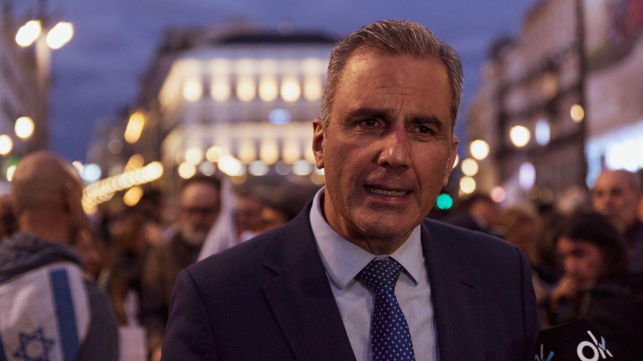 El portavoz de Vox en el Ayuntamiento de Madrid, Javier Ortega Smith, en la Puerta del Sol. EP.