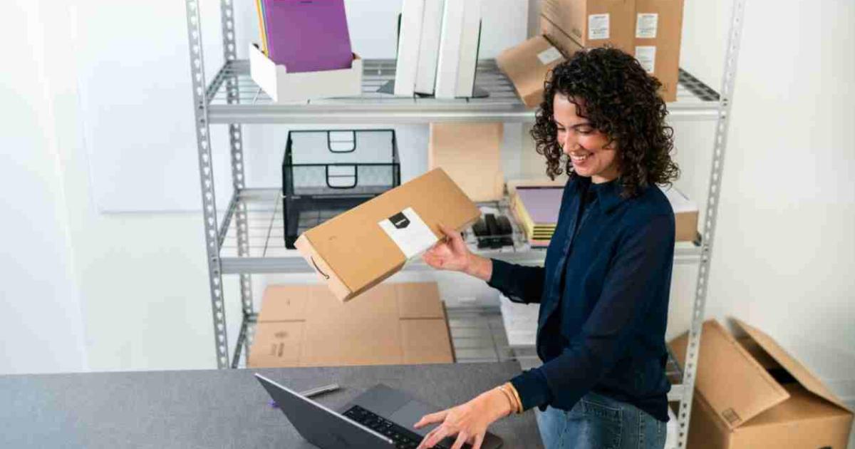 Amazon Business asegura que permitió ahorrar cerca de 60 millones de euros a pequeñas y medianas empresas en todo el mundo en 2025