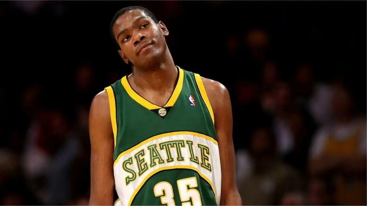 Kevin Durant con la camiseta de los Seattle SuperSonics