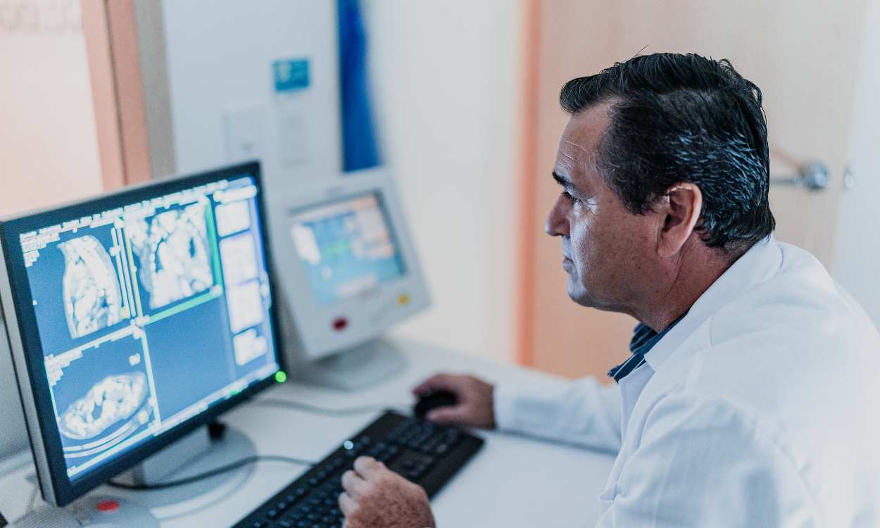 La inteligencia artificial entra en consulta: así está transformando la sanidad global