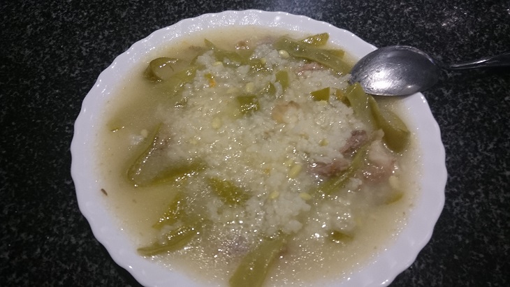 Judías verdes con arroz blanco y  lomo de ternera con puré de patatas