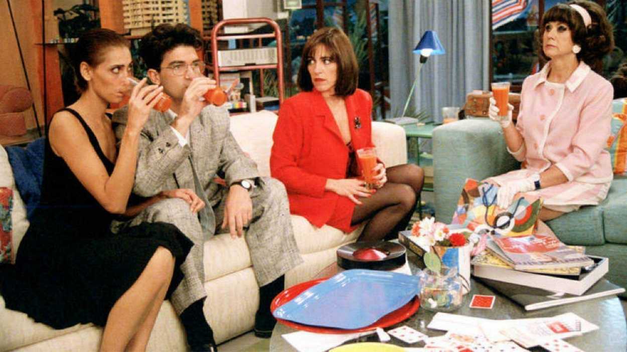 ‘Mujeres al borde de un ataque de nervios’. Fotograma.