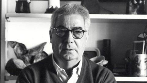 Rafael Azcona, 18 años sin el guionista que retrató España con humor negro