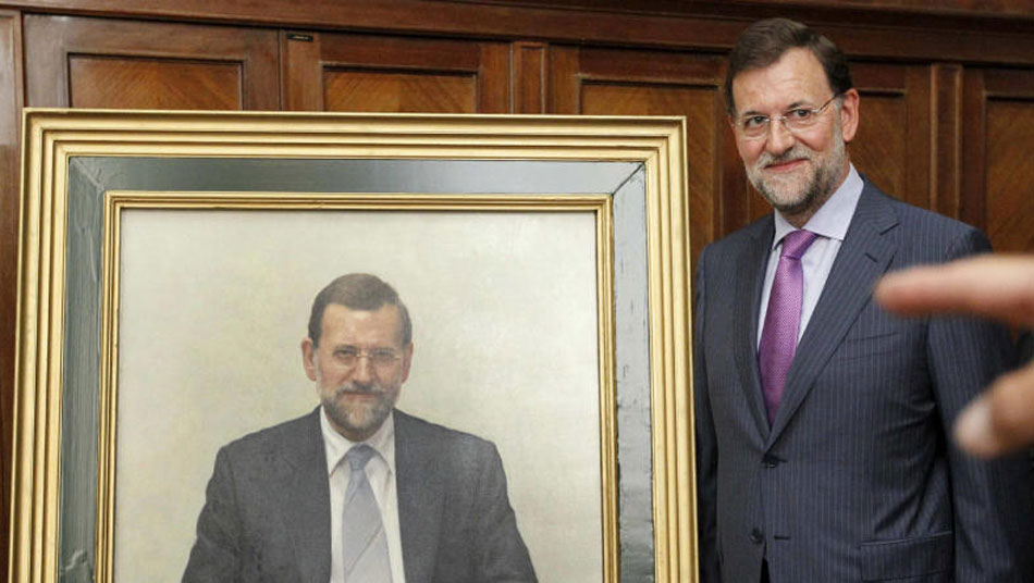 Mariano Rajoy en la presentación de su retrato como exministro de Educación