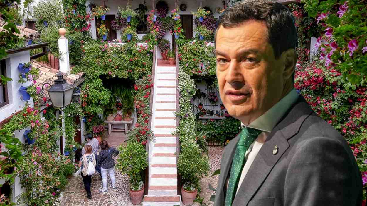 Juanma Moreno y el Patio cordobés de San Basilio 50 (Turismo de Córdoba)
