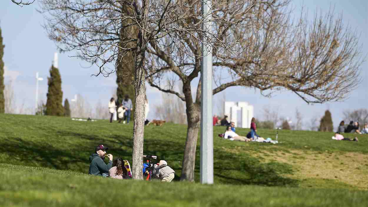 AEMET alerta de un cambio de temperaturas de cara a Semana Santa. EP