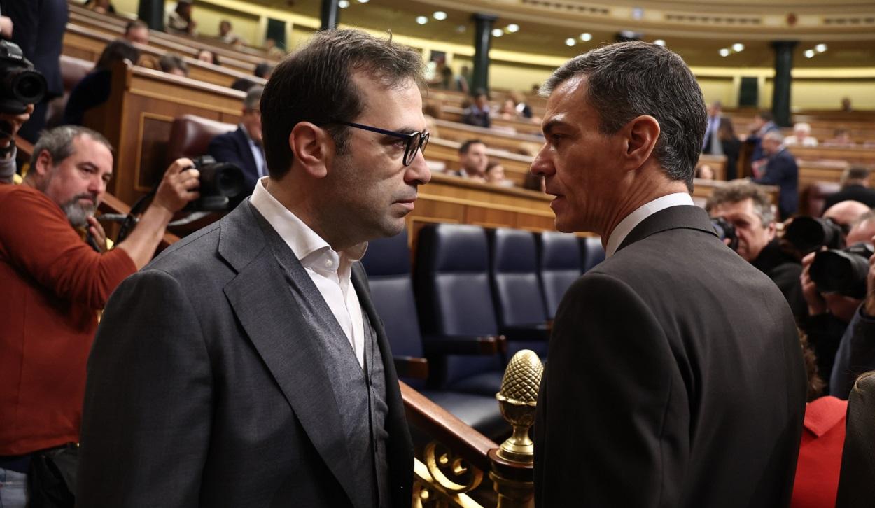 Carlos Cuerpo y Pedro Sánchez. EP