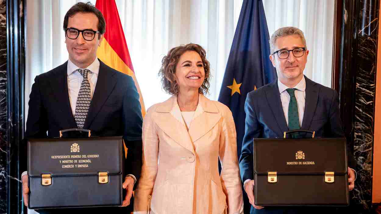 El mensaje de María Jesús Montero a Carlos Cuerpo tras coger las riendas de su vicepresidencia.EP