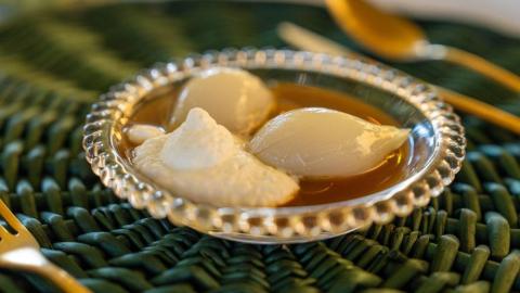 Cebolleta estofada en su jugo con queso del Roncal