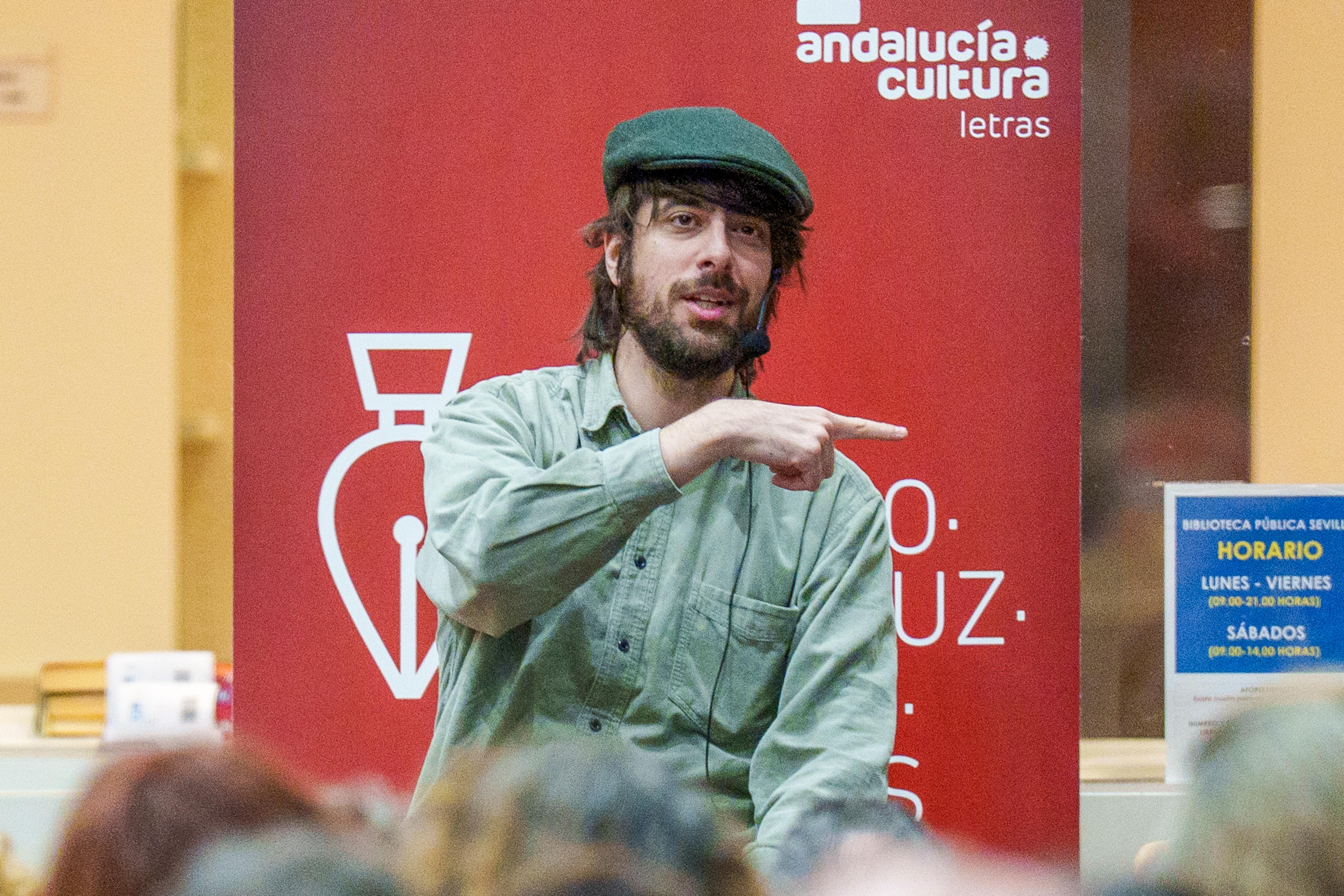 EuropaPress 7307431 escritor david ucles charla mantenida dia hoy biblioteca publica provincial