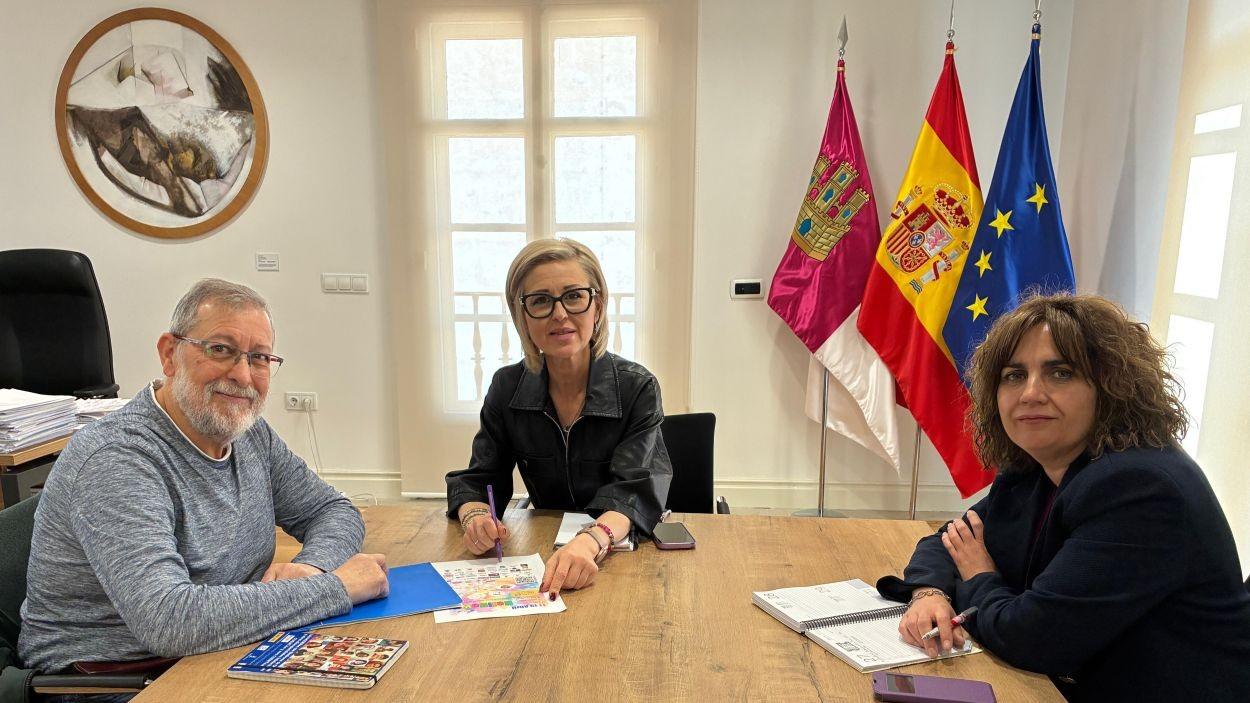 Reunión junto ADOCU. JCCM