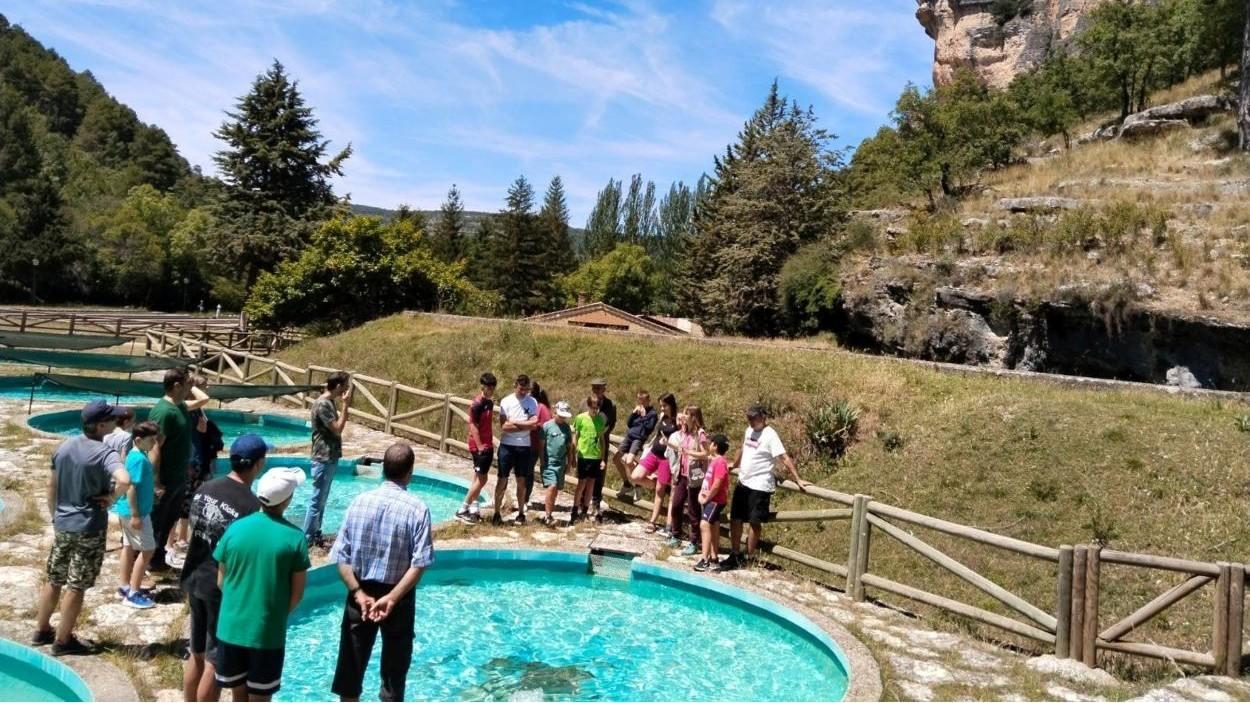 Cursos de pesca en Uña. JCCM