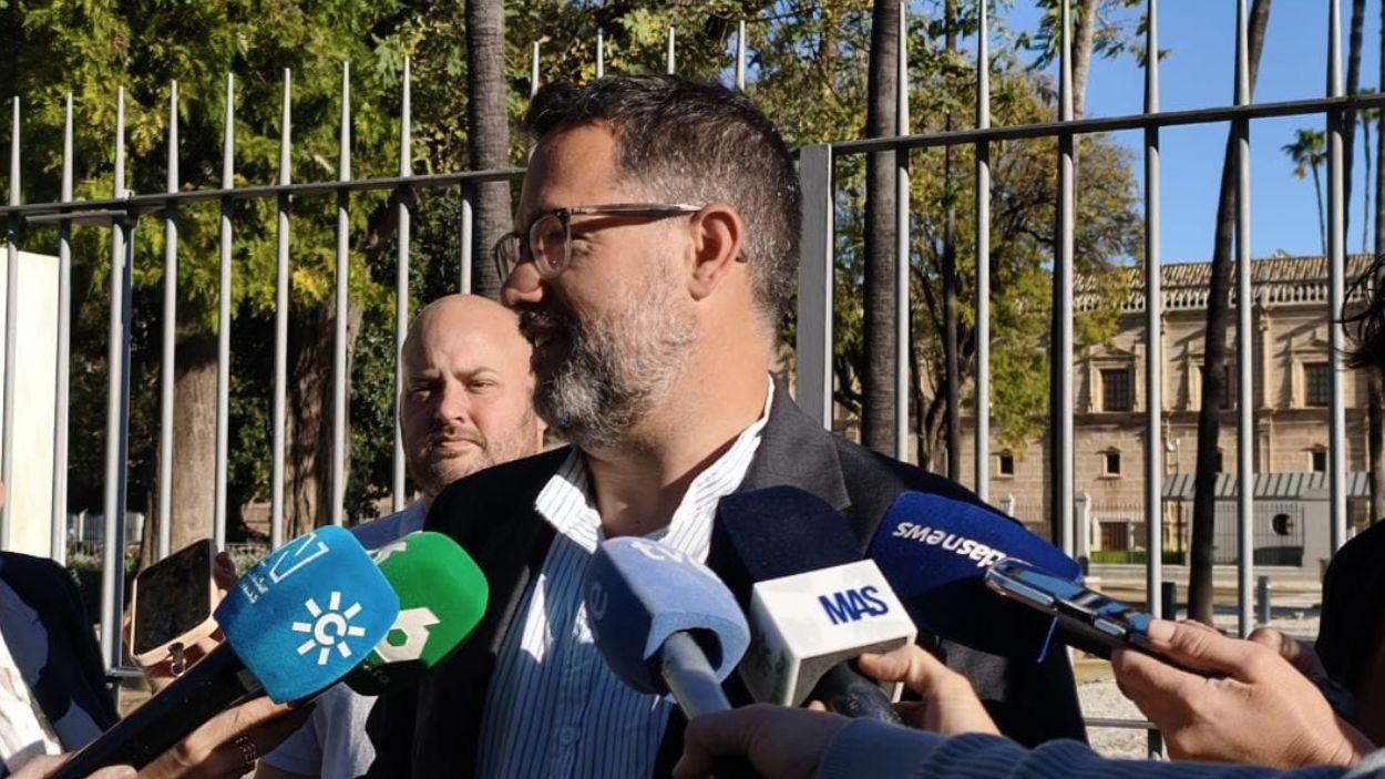 El candidato de Adelante Andalucía a la Presidencia de la Junta, José Ignacio García, este miércoles en declaraciones a los medios en Sevilla / Adelante Andalucía