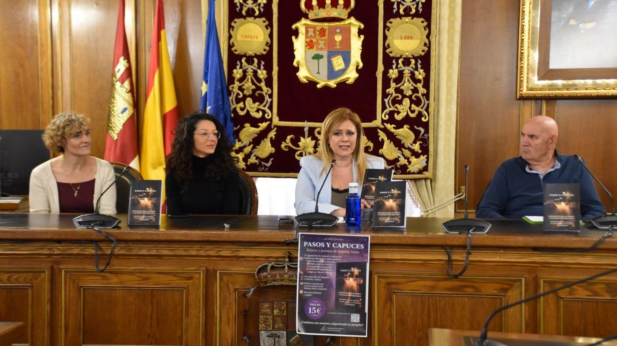 Presentación libro 'Pasos y capuces'. Diputación de Cuenca