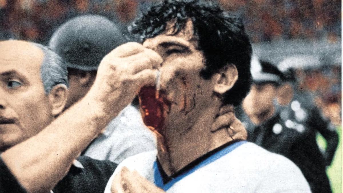  Néstor Combin tras el partido| EP