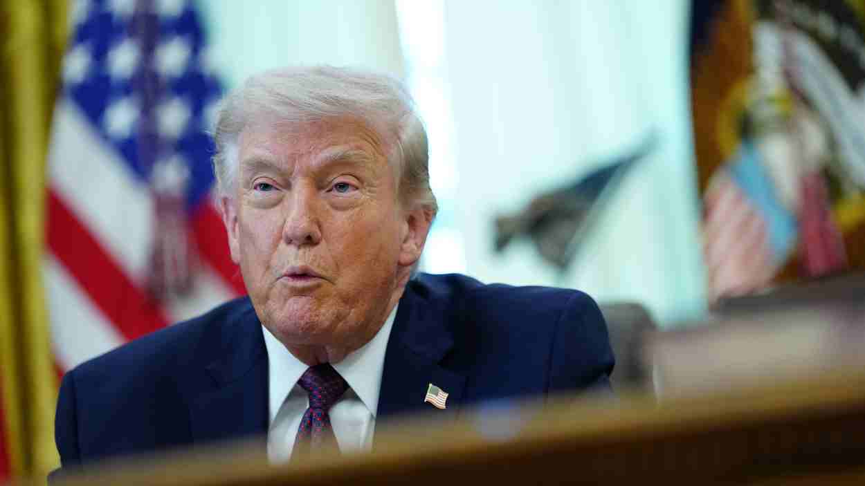 Trump asegura que Irán ofrece un alto el fuego. EP