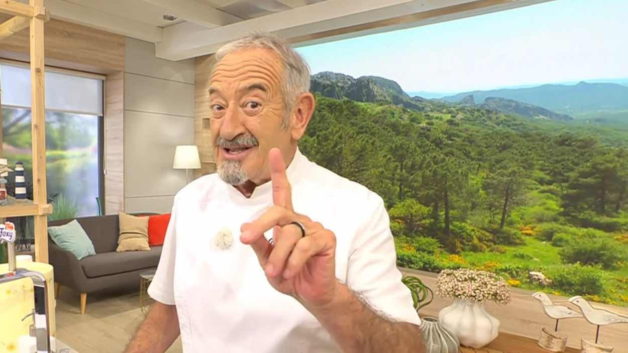 El reconocido chef de Antena 3, Karlos Arguiñano, ha contestado a los catalanes desde la cocina de su programa. Antena 3.