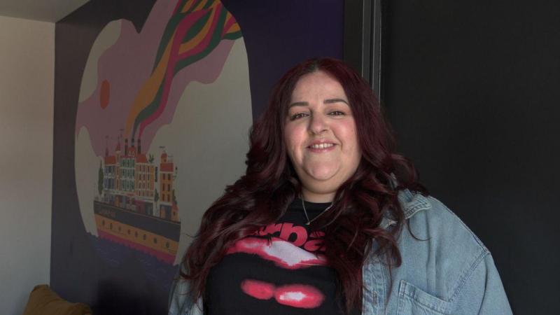 Mimi XXL “Procuro no hablar de true crimes españoles para respetar el dolor de las familias”. ElPlural.com. Mimi XXL “Procuro no hablar de true crimes españoles para respetar el dolor de las familias”. ElPlural.com.