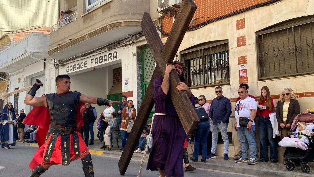 Benetússer donde la pasión de Cristo se escenifica en sus calles. ElPlural.com.