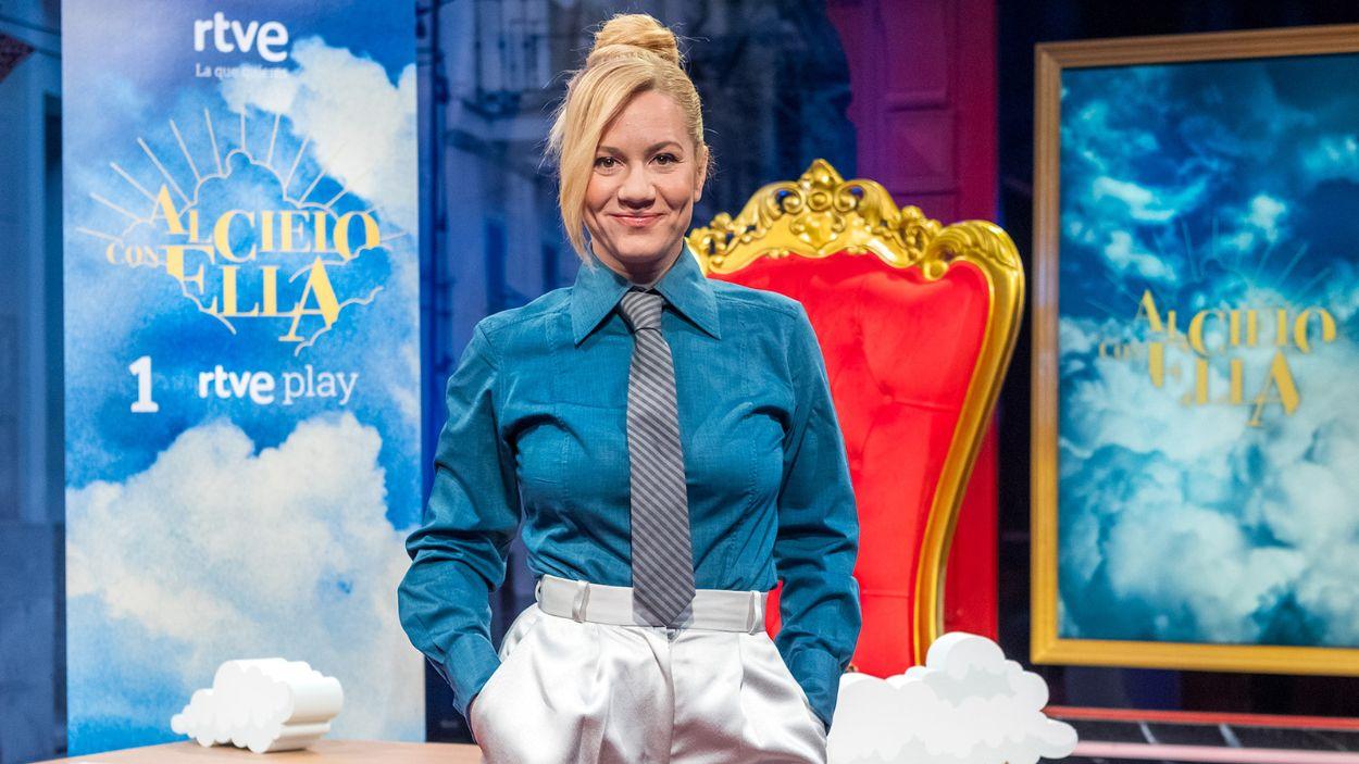 Henar Álvarez, presentadora de 'Al cielo con ella'. TVE