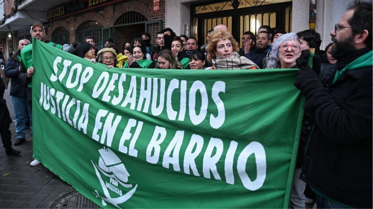 Imagen de la resistencia de PAH Vallekas en un desahucio anterior. PAH Vallekas.
