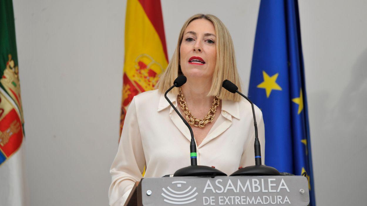 La presidenta de la Junta de Extremadura en funciones, María Guardiola. EP.