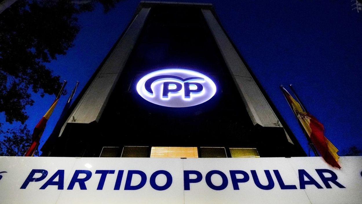 Fachada de la sede nacional del Partido Popular, en la Calle de Génova número 13 de Madrid. EP.