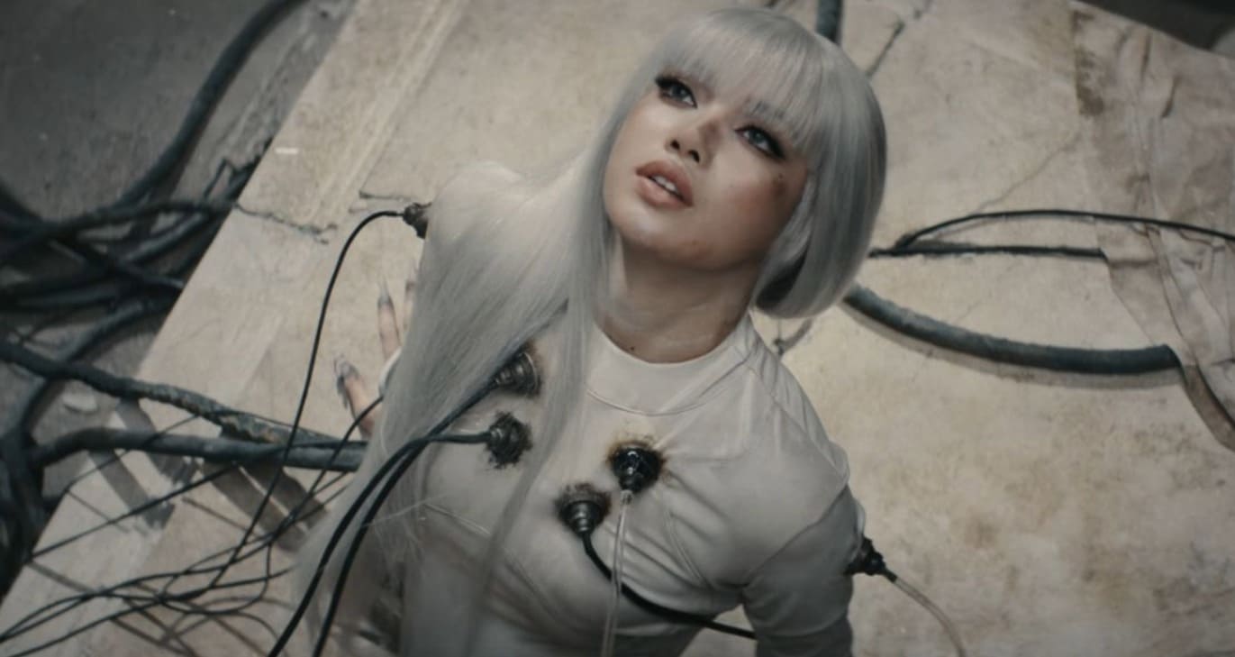 Lisa de Blackpink y Anyma