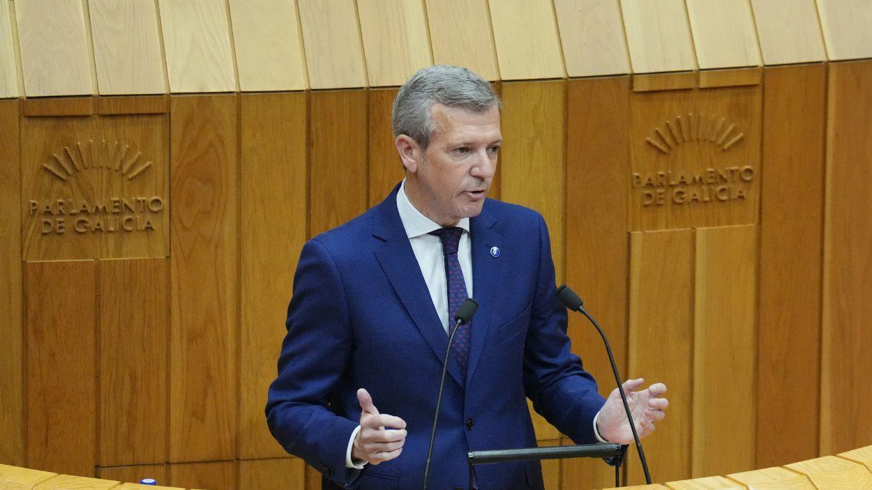 El presidente de Galicia, Alfonso Rueda, acusa a los asalariados de prolongar indebidamente sus bajas. EP.