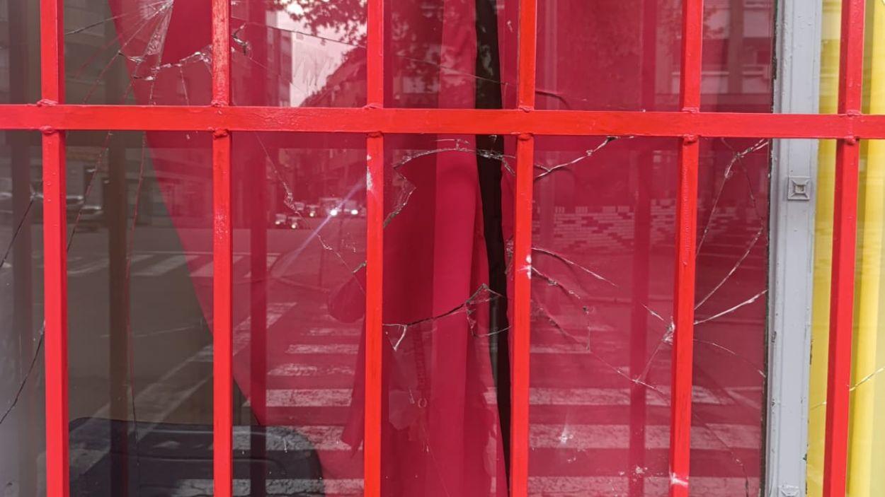 Ataque a la sede del PCE e IU en Talavera de la Reina en el aniversario de su legalización. IU.