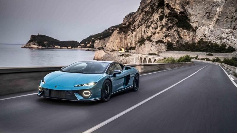 lambo temerario carretera