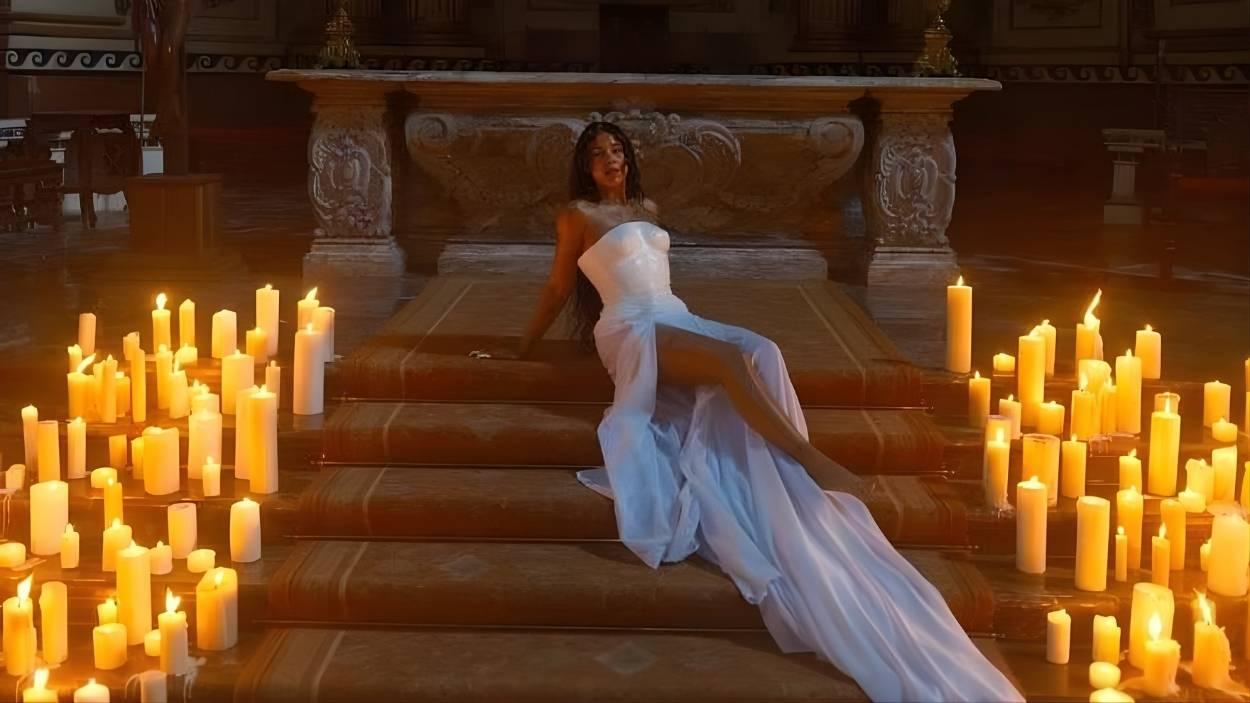 Tokisha en la basílica de Santa María del Coro. Redes sociales.