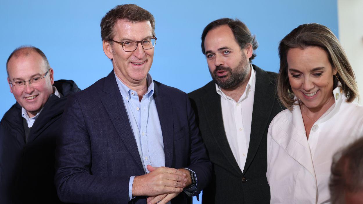 El portavoz del PP en el Congreso, Miguel Tellado, el presidente del Partido Popular, Alberto Núñez Feijóo, el presidente del PP de Castilla La Mancha, Paco Núñez, y la diputada nacional, Cuca Gamarra. EP.