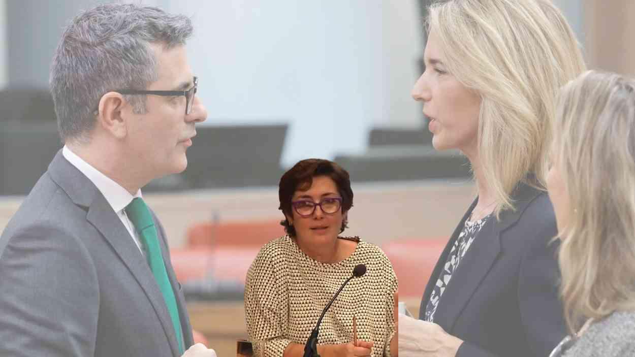 La periodista Monserrat Domínguez ha recordado a través de su perfil oficial de X el “sí a la guerra” de Cayetana Álvarez de Toledo.