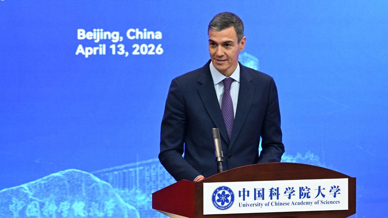 El presidente del Gobierno, Pedro Sánchez, recibe la Cátedra honoraria de la Academia China de las Ciencias. Pool Moncloa