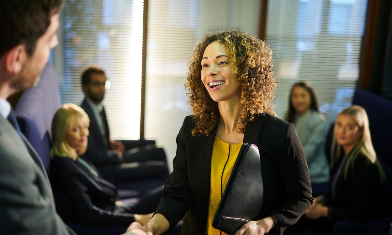 Cómo utilizar la IA para mejorar tu empleo en 2026 