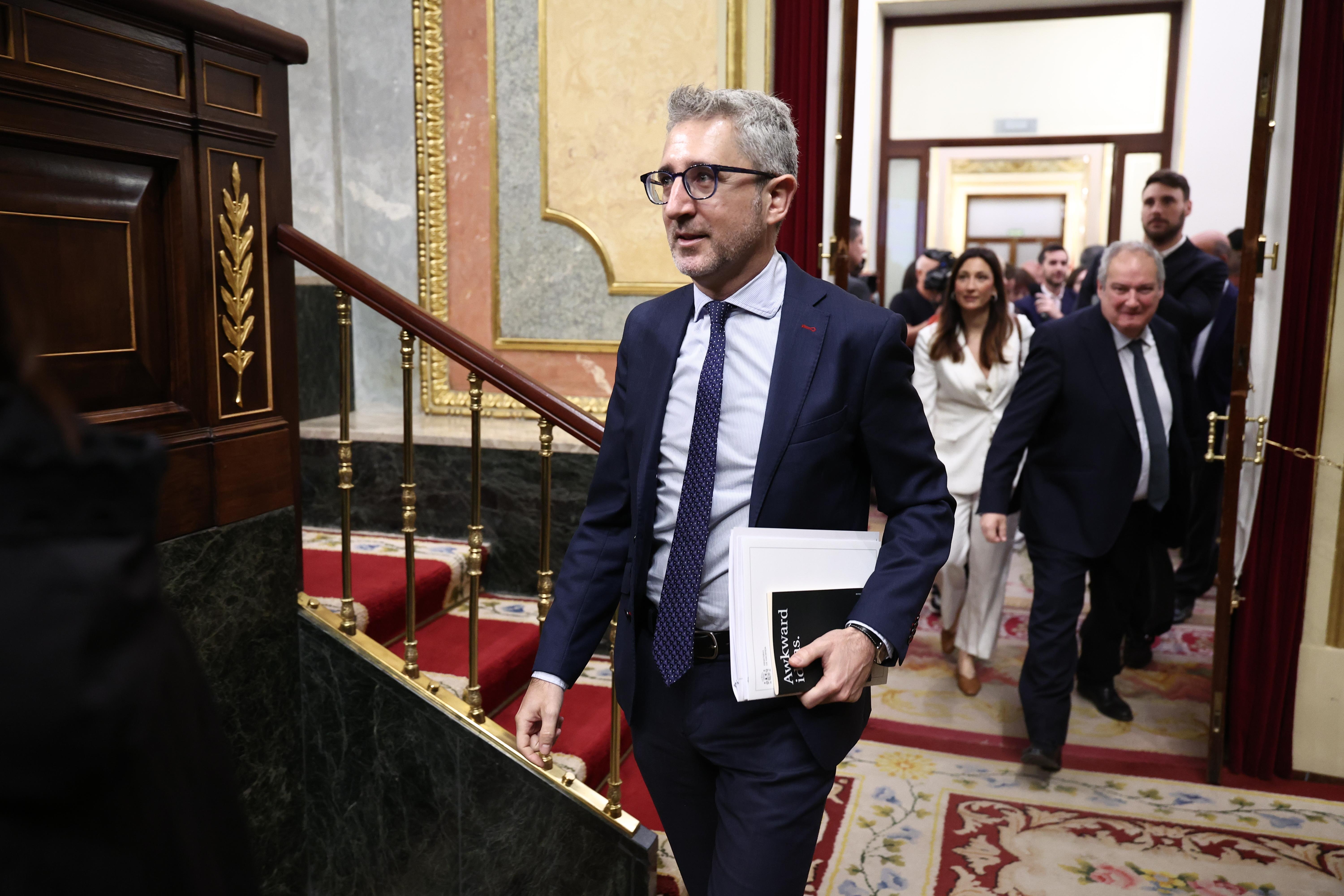 El ministro de Hacienda, Arcadi España, en el Congreso de los Diputados. EP