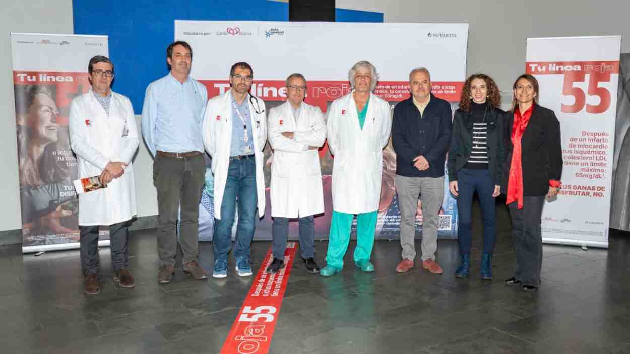 Foto de familia de la presentación de la iniciativa | Foto de Hospital de Valdecilla