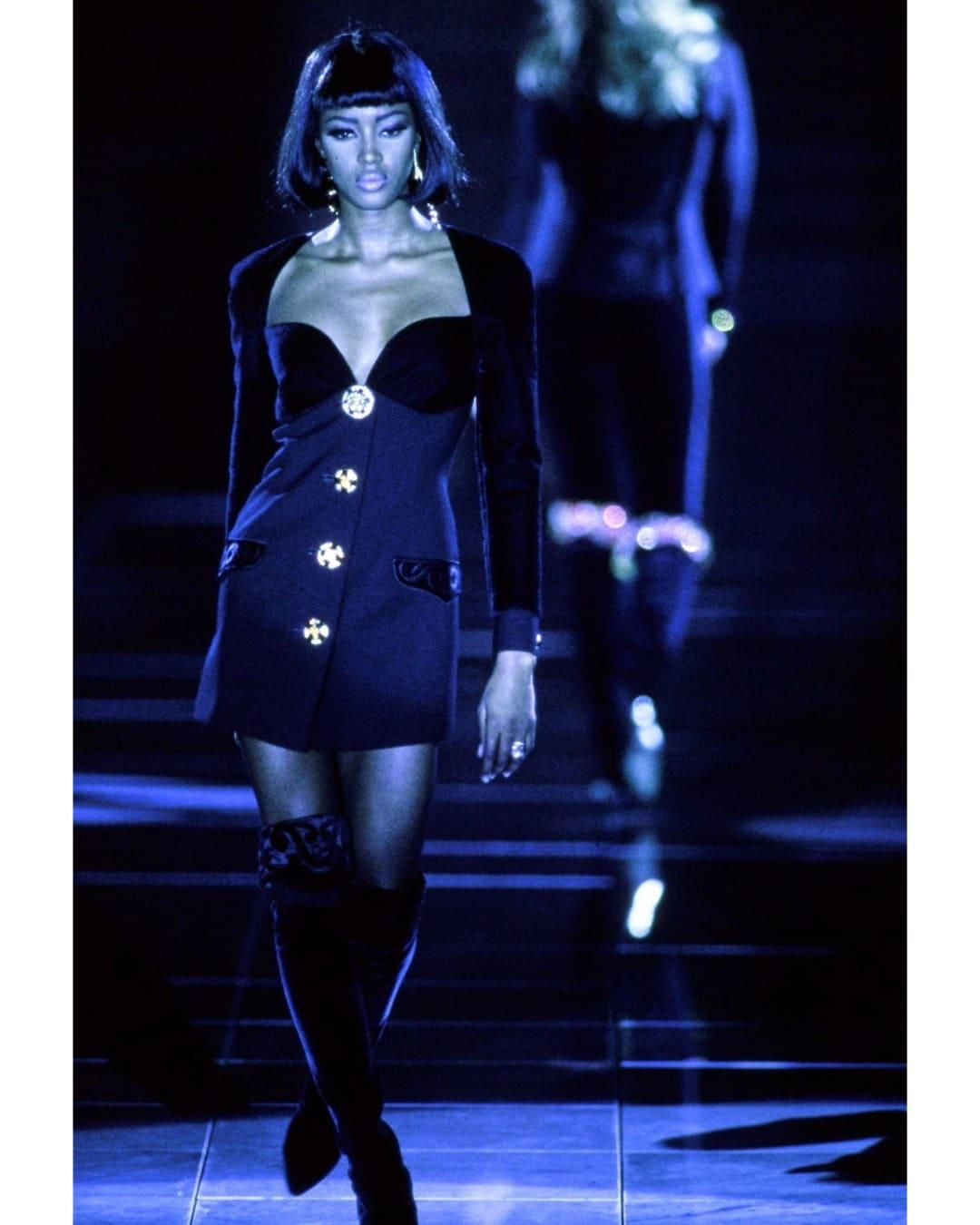 AnneNaomiVersace 1 160426 