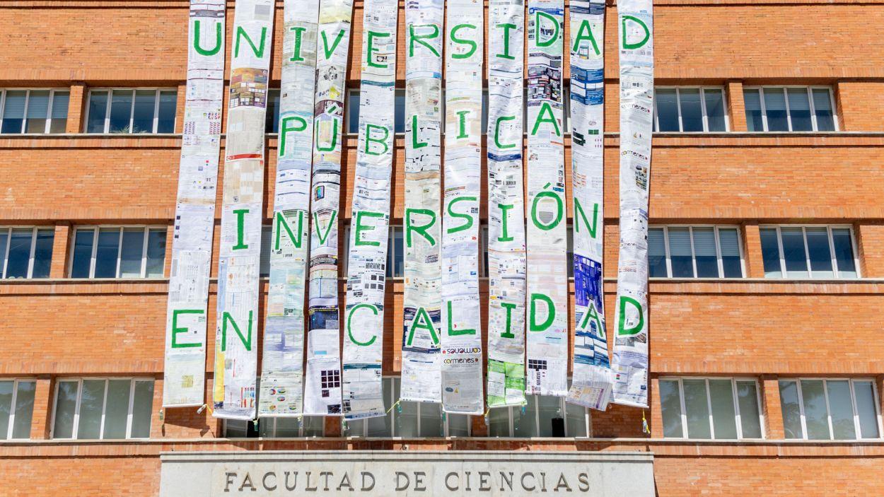 La universidad pública agoniza y la privada amenaza con superarla en número de centros. EP.