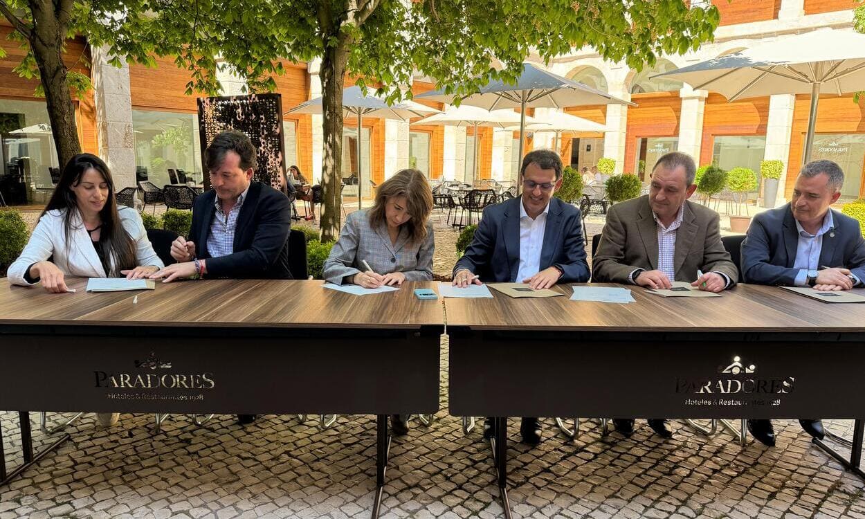 Paradores firma un preacuerdo colectivo para regular las relaciones laborales. PARADORES