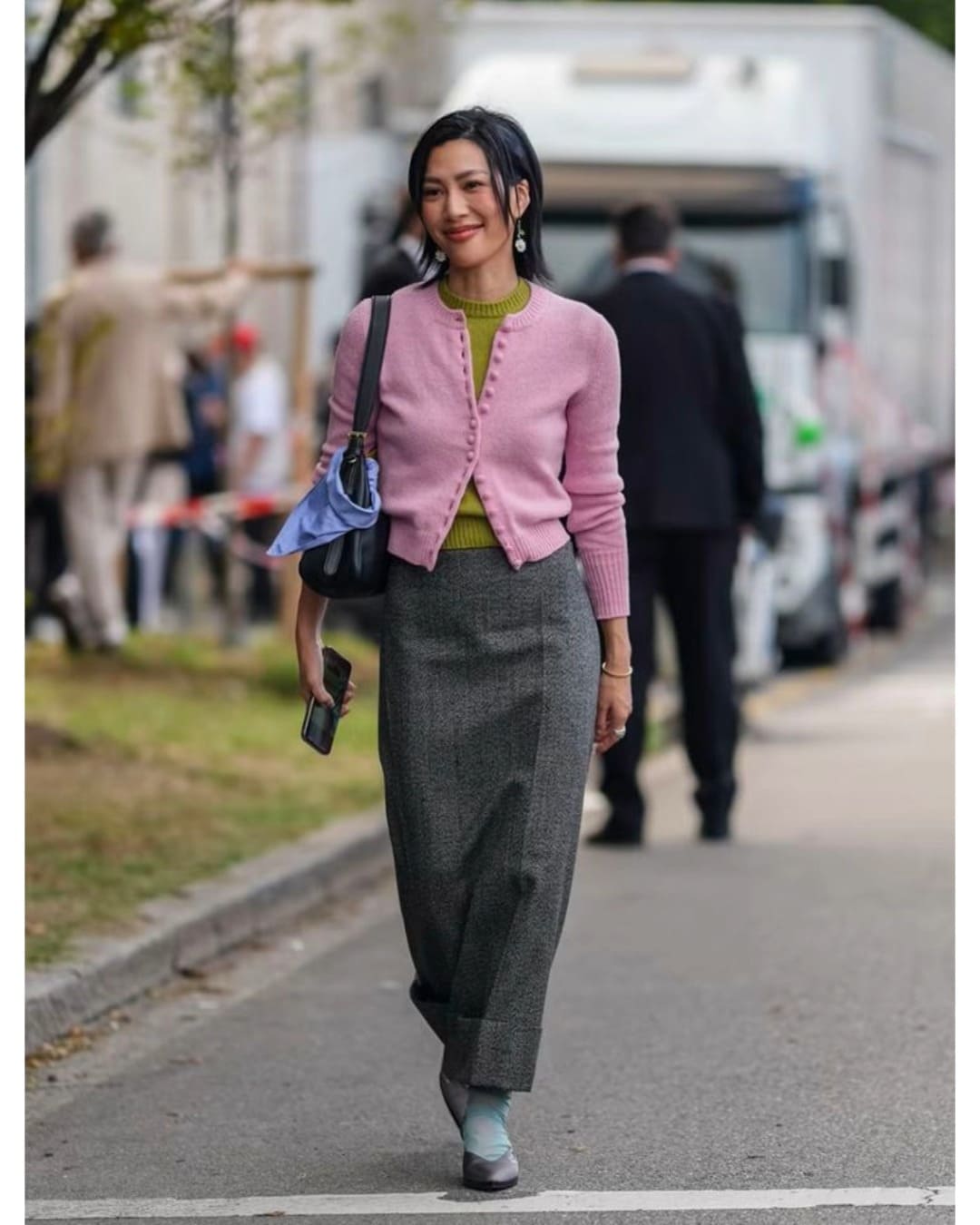 Cardigan color rosa coral