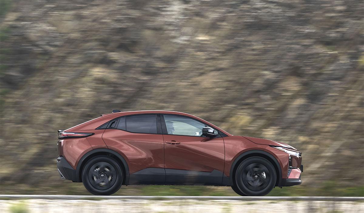 Toyota CHR (Toyota)