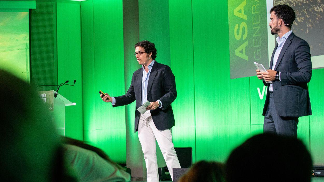 Los diputados de Vox José María Figaredoy Carlos H. Quero . EP.