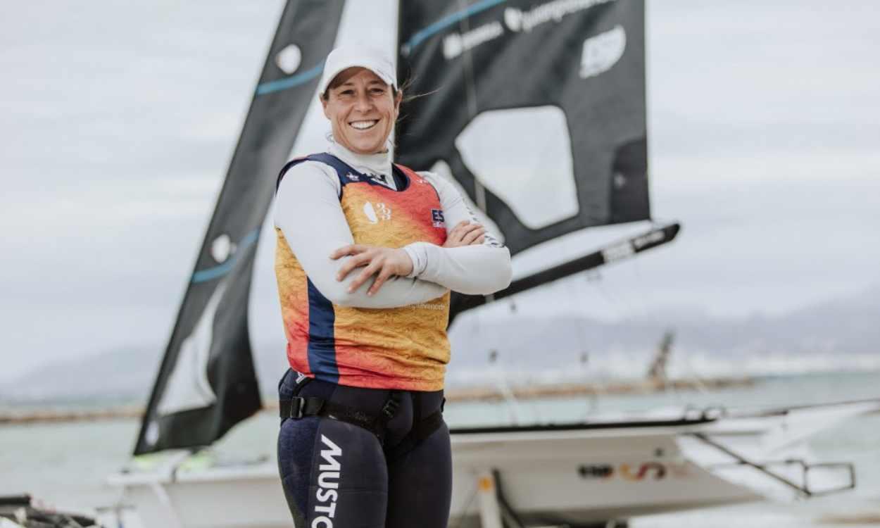 Tamara Echegoyen, única española de The Famous Project, explica cómo vivió la vuelta al mundo sin escalas ni asistencia del Trofeo Julio Verne y qué papel jugó la tecnología en uno de los mayores retos de la vela