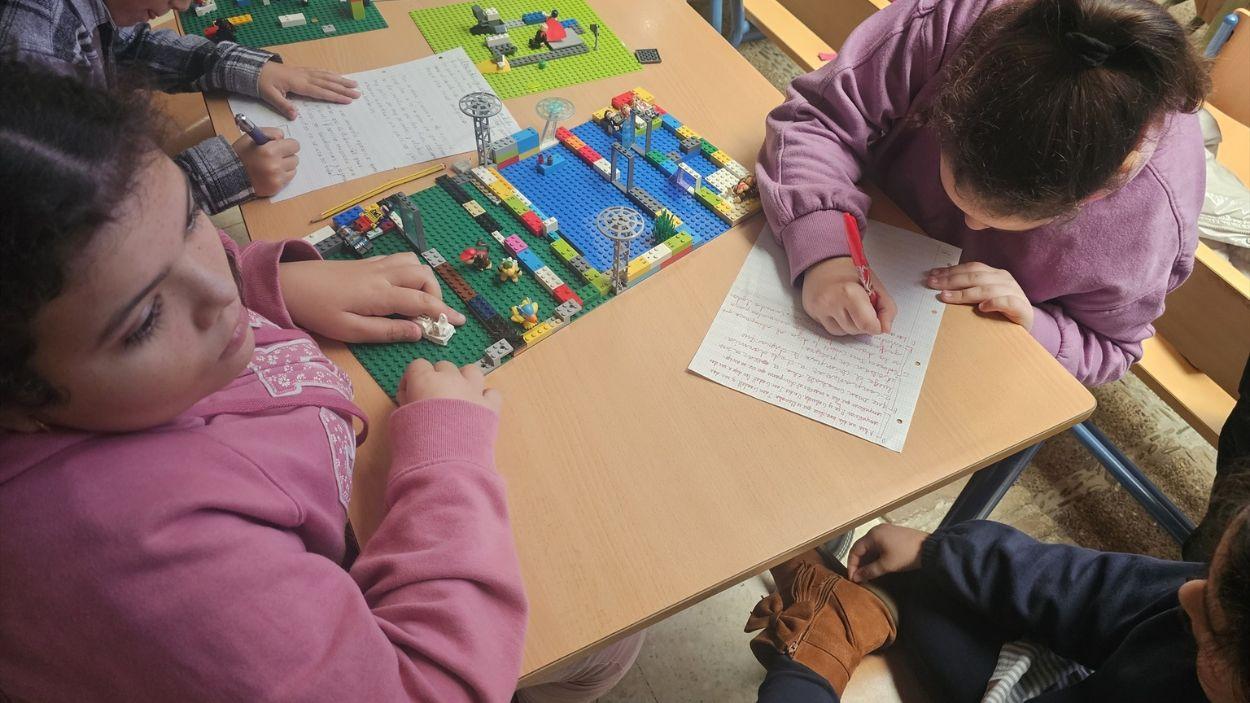 Un grupo de niños participantes en actividad / EP
