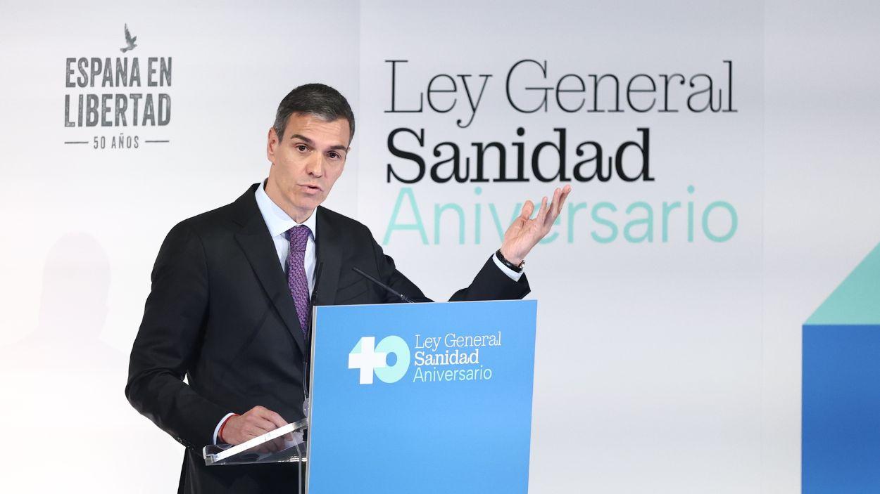 El presidente del Gobierno, Pedro Sánchez, durante la clausura del acto institucional para conmemorar el 40 aniversario de la Ley General de Sanidad, en el Ministerio de Sanidad. EP.